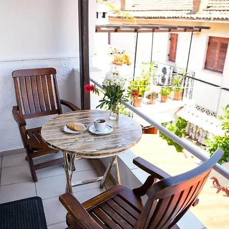 Blue Nest Apartment